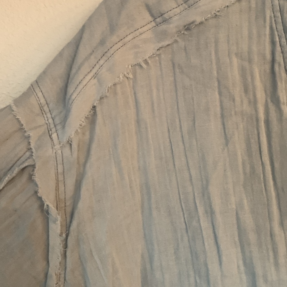 Free People(we the free) Denim blue cropped short sleeve shirt-size Medium - Picture 5 of 9